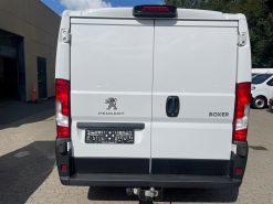 Alternative view of Peugeot Boxer 333 L2H1 2,2 BlueHDi Premium 140HK Van 6g