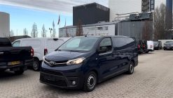 Toyota Proace Long 2,0 D m/ en skydedør 144HK Van 6g