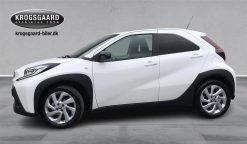 Alternative view of Toyota Aygo X 1,0 VVT-I Active 72HK 5d