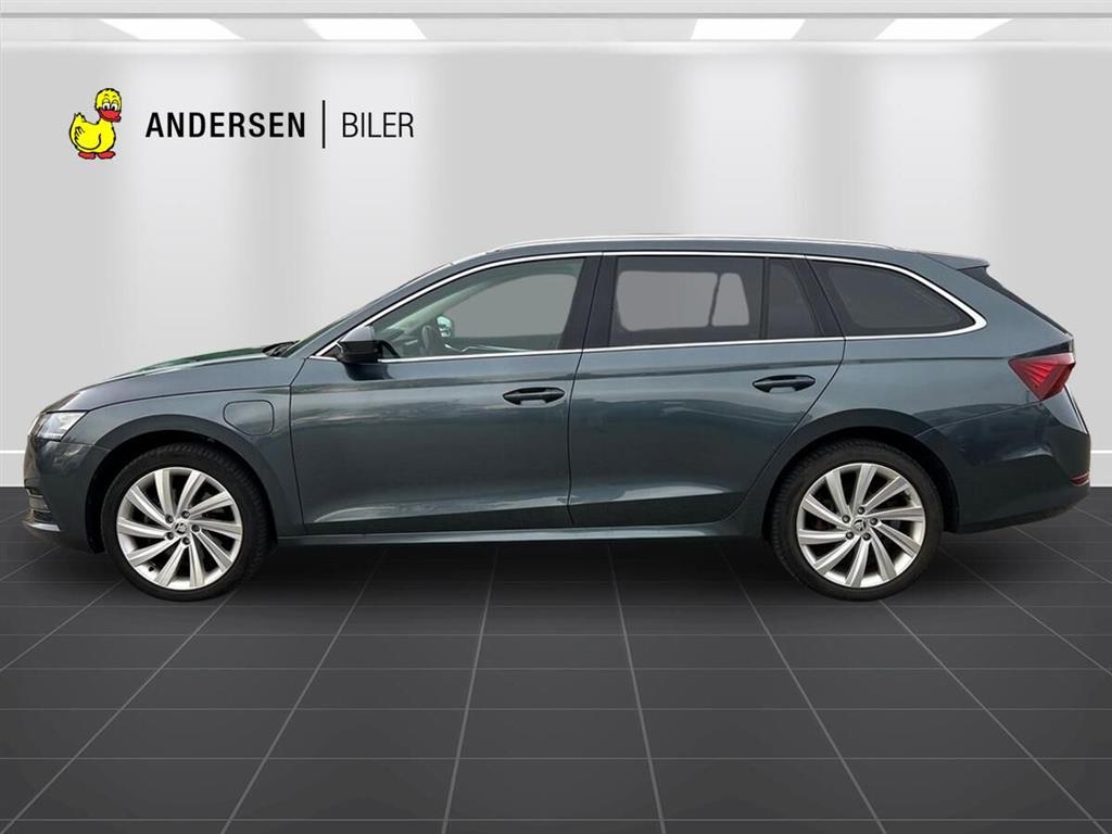 Alternative view of Skoda Octavia Combi 1,4 TSI  Plugin-hybrid iV Plus iV DSG 204HK Stc 6g Aut.
