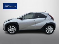Alternative view of Toyota Aygo X 1,0 VVT-I Active 72HK 5d