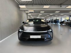 Alternative view of Exlantix ES EL AWD 480HK 5d Aut.