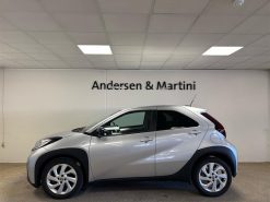 Alternative view of Toyota Aygo X 1,0 VVT-I Active 72HK 5d