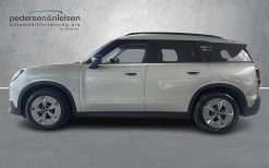 Alternative view of Mini Countryman E EL Classic Trim M 204HK Aut.