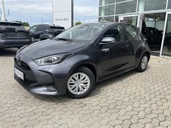 Alternative view of Toyota Yaris 1,5 Hybrid Essential 116HK 5d Trinl. Gear