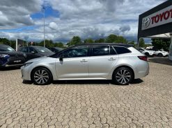 Alternative view of Toyota Corolla Touring Sports 1,8 Hybrid H3 Premium E-CVT 122HK Stc Trinl. Gear