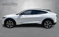 Alternative view of Ford Mustang Mach-E EL UR Premium AWD 351HK 5d Aut.