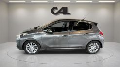 Alternative view of Peugeot 208 1,2 PureTech Selection Sky 82HK 5d
