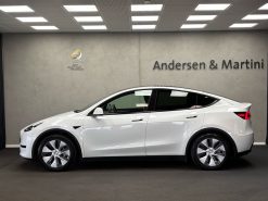 Alternative view of Tesla Model Y EL Standard Range RWD 299HK 5d Aut.