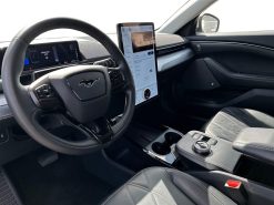 Alternative view of Ford Mustang Mach-E EL SR 269HK 5d Trinl. Gear