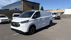 Alternative view of Ford E-Transit Custom 320 L1H1 EL Trend 218HK Van Aut.