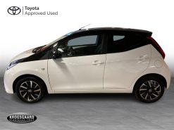 Alternative view of Toyota Aygo 1,0 VVT-I X-Cite 72HK 5d