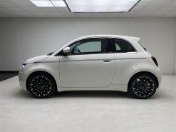 Alternative view of Fiat 500e EL La Prima By Bocelli 118HK 3d Aut.