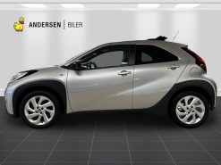 Alternative view of Toyota Aygo X 1,0 VVT-I Air Active 72HK 5d