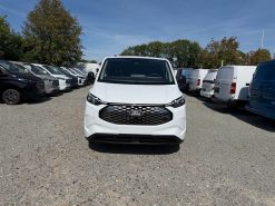 Alternative view of Ford E-Transit Custom 320 L1H1 EL Trend 136HK Van Aut.