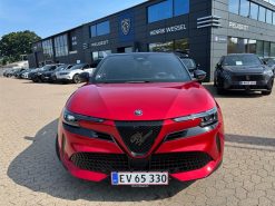 Alternative view of Alfa Romeo Junior 54 kWh 156hk