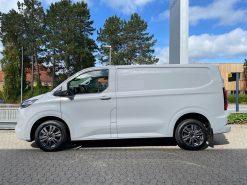 Alternative view of Ford E-Transit Custom 320 L1H1 EL Limited 218HK Van Aut.