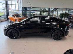 Alternative view of Tesla Model Y EL Long Range AWD 514HK 5d Aut.