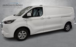 Alternative view of Ford E-Transit Custom 320 L2H1 EL Limited 218HK Van Aut.