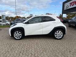 Alternative view of Toyota Aygo X 1,0 VVT-I Active 72HK 5d