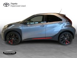 Alternative view of Toyota Aygo X 1,0 VVT-I Undercover 72HK 5d
