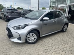 Alternative view of Toyota Yaris 1,5 Hybrid Essential 116HK 5d Trinl. Gear