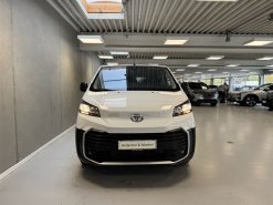 Alternative view of Toyota Proace Verso Electric Long EL Shuttle To skydedøre 136HK Aut.