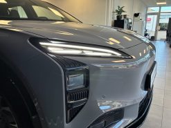 Alternative view of Hongqi EHS7 EL Exclusive Ltd 344HK 5d Aut.