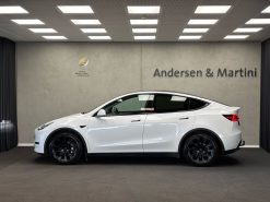 Alternative view of Tesla Model Y EL Long Range AWD 514HK 5d Aut.