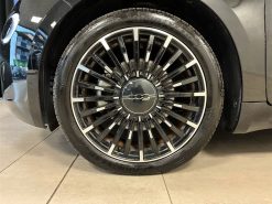 Alternative view of Fiat 500e EL La Prima By Bocelli 118HK 3d Aut.